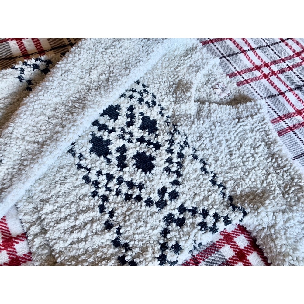 🎉 Hippie Rose Aztec Print Sherpa Sweater 🎉